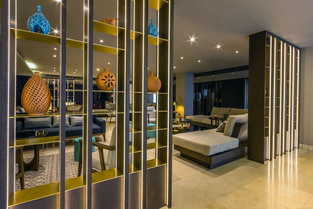 Imagen de los interiores del Hotel Wyndham Grand Crete Mirabello Bay. Foto 17