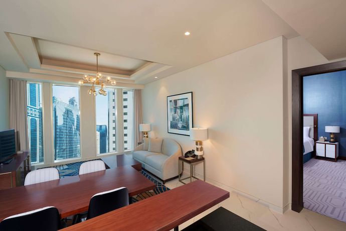 Imagen de la habitación del Hotel Wyndham Grand Doha West Bay Beach. Foto 4