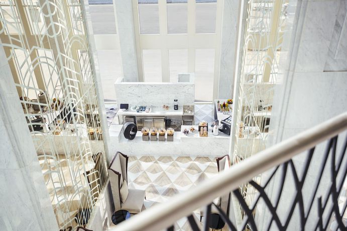 Imagen de los interiores del Hotel Wyndham Grand Doha West Bay Beach. Foto 18