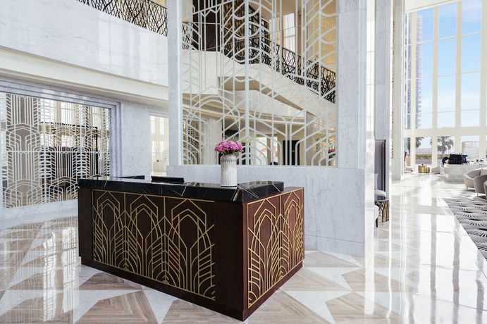 Imagen de los interiores del Hotel Wyndham Grand Doha West Bay Beach. Foto 19