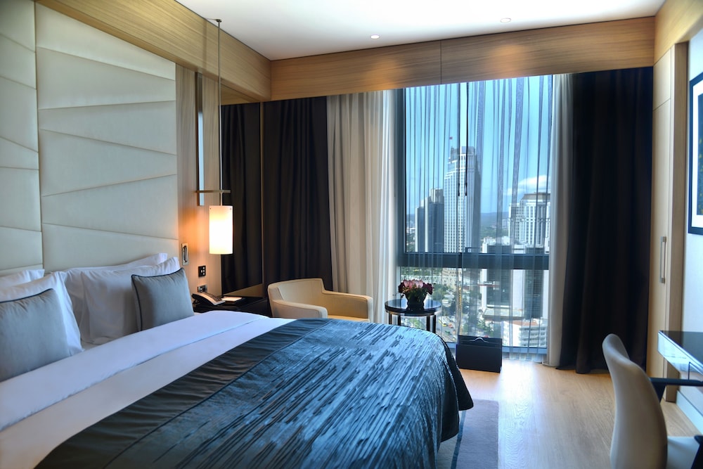 Imagen de la habitación del Hotel Wyndham Grand Istanbul Levent. Foto 14
