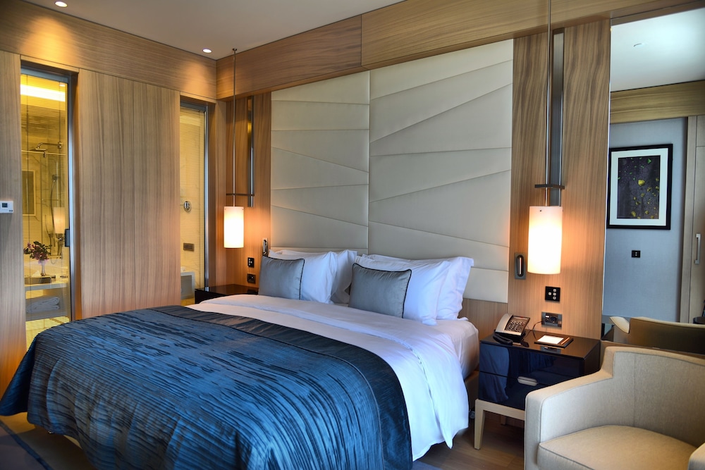 Imagen de la habitación del Hotel Wyndham Grand Istanbul Levent. Foto 15
