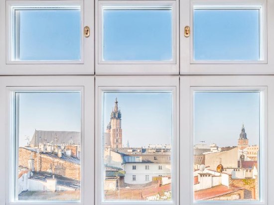 Imagen de los exteriores del Hotel Wyndham Grand Krakow Old Town. Foto 8