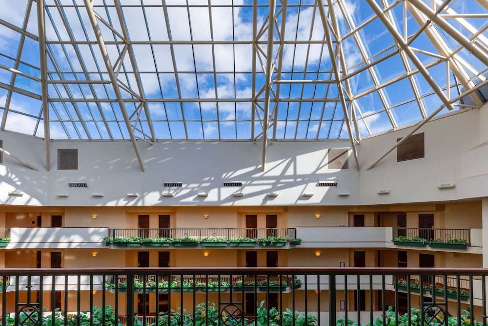 Imagen de los interiores del Hotel Wyndham Grand Oklahoma City Downtown. Foto 20