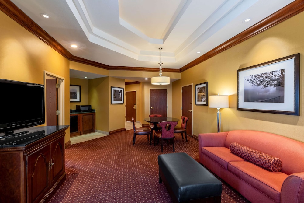 Imagen de la habitación del Hotel Wyndham Grand Oklahoma City Downtown. Foto 15