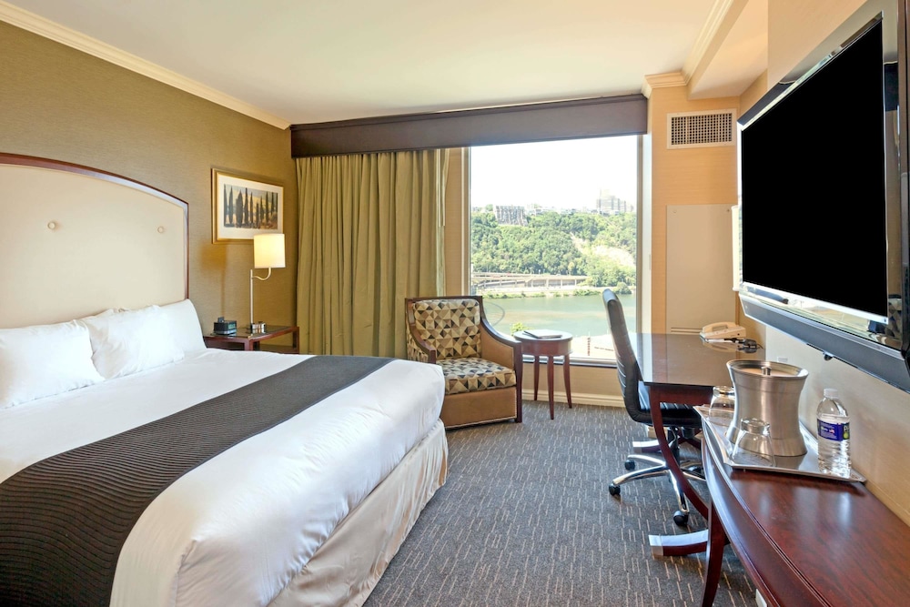 Imagen de la habitación del Hotel Wyndham Grand Pittsburgh Downtown. Foto 5