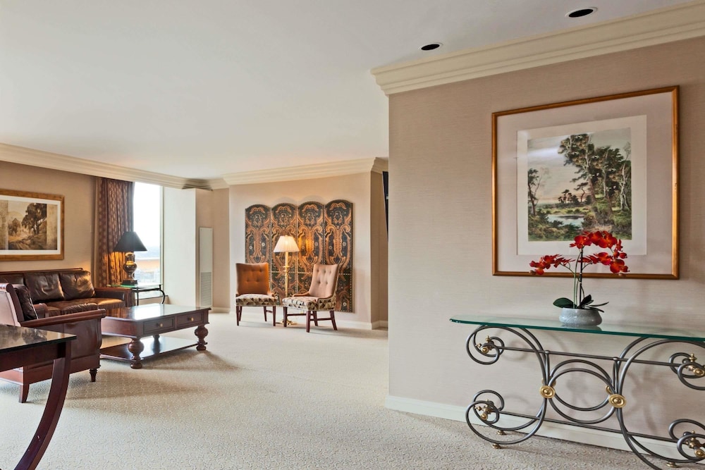 Imagen de la habitación del Hotel Wyndham Grand Pittsburgh Downtown. Foto 12