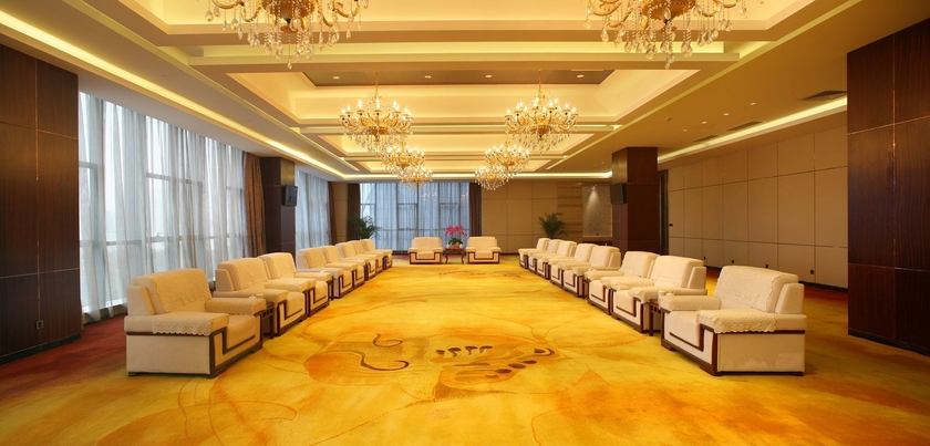 Imagen de los interiores del Hotel Wyndham Grand Plaza Royale Changsheng Jiangyin. Foto 14