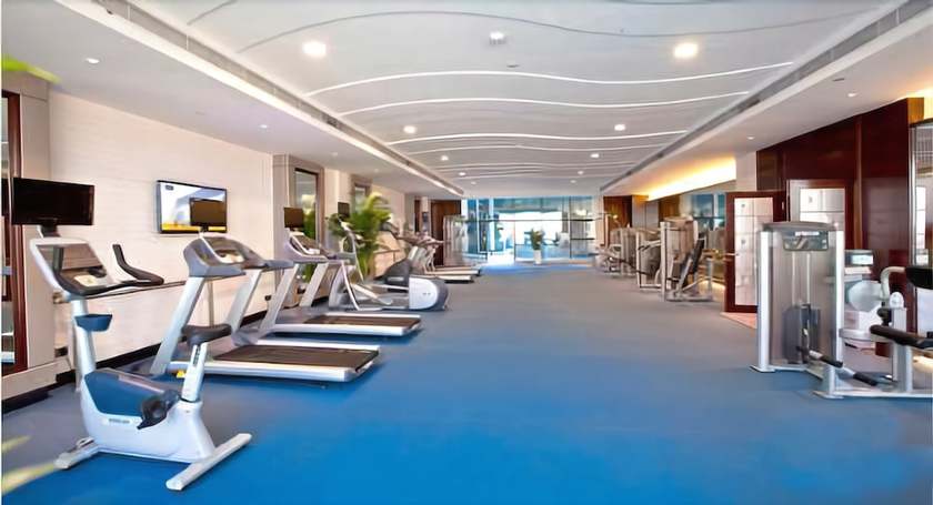 Imagen de la piscina del Hotel Wyndham Grand Plaza Royale Chenzhou. Foto 20