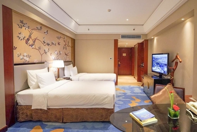 Imagen de la habitación del Hotel Wyndham Grand Plaza Royale Ningbo. Foto 5