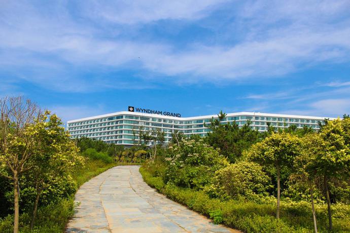 Imagen general del Hotel Wyndham Grand Qingdao. Foto 6