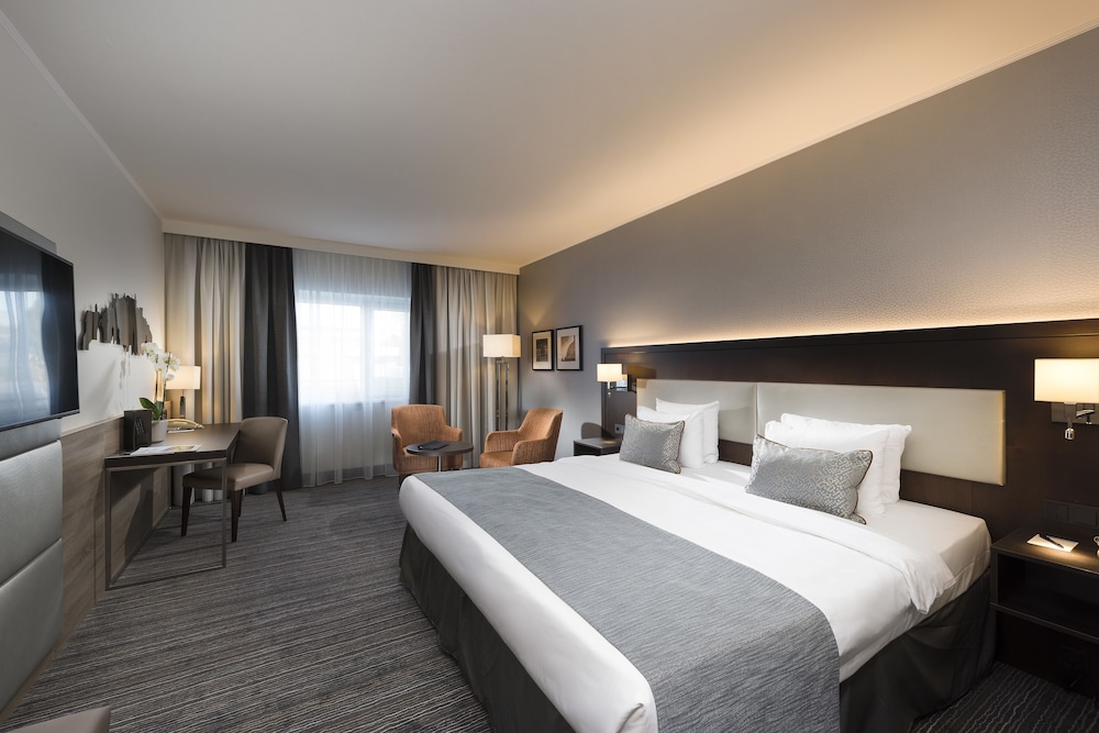 Imagen de la habitación del Hotel Wyndham Grand Salzburg Conference Centre. Foto 9