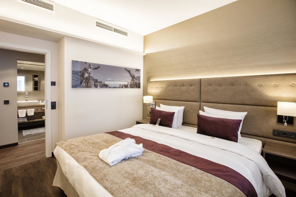 Imagen de la habitación del Hotel Wyndham Grand Salzburg Conference Centre. Foto 12