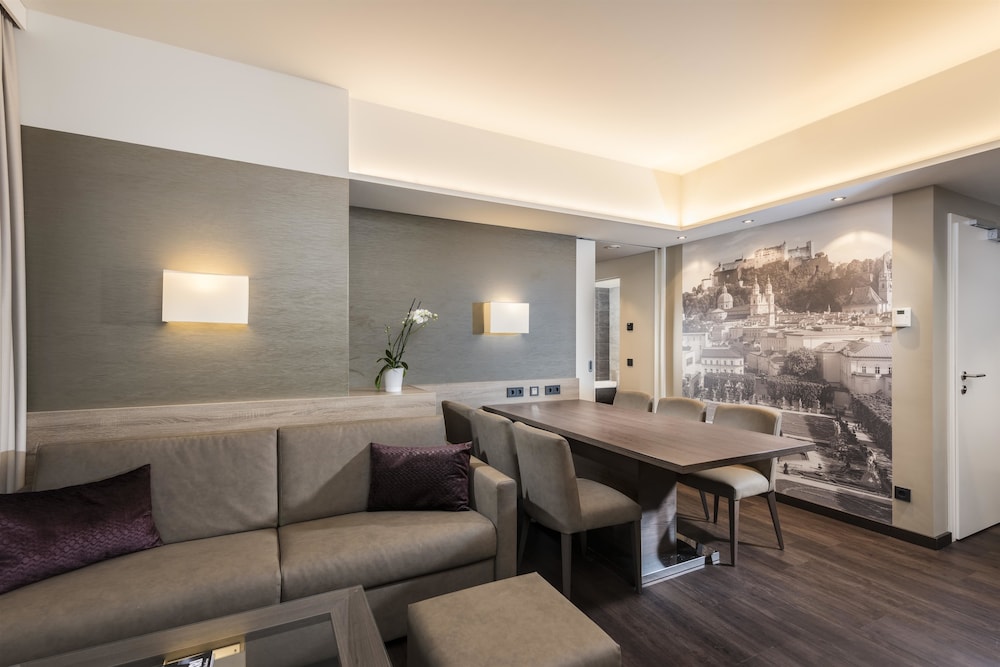 Imagen de la habitación del Hotel Wyndham Grand Salzburg Conference Centre. Foto 17