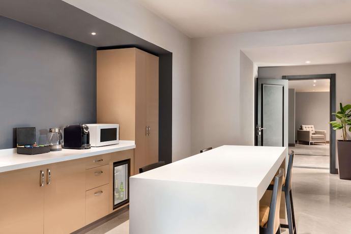 Imagen de la habitación del Hotel Wyndham Grand Tbilisi. Foto 4