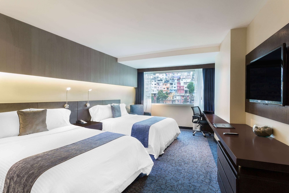 Imagen de la habitación del Hotel Wyndham Guayaquil, Puerto Santa Ana. Foto 10