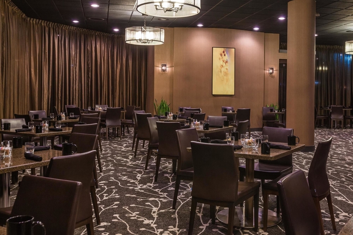Imagen del bar/restaurante del Hotel Wyndham Houston West. Foto 3