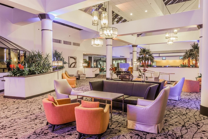 Imagen de los interiores del Hotel Wyndham Houston West. Foto 14