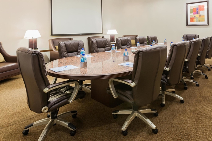 Imagen de los interiores del Hotel Wyndham Houston West. Foto 16
