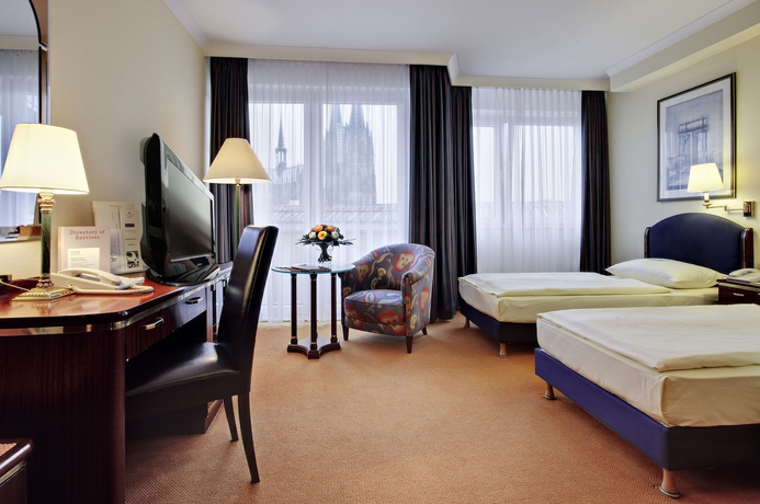 Imagen de la habitación del Hotel Wyndham Koeln. Foto 12