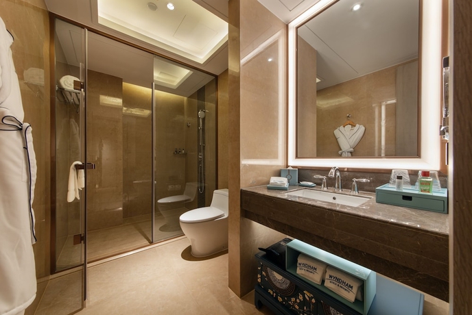 Imagen de la habitación del Hotel Wyndham Kunming Panlong. Foto 9