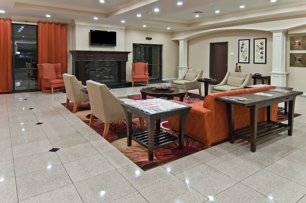 Imagen de los interiores del Hotel Wyndham Lake Charles. Foto 18