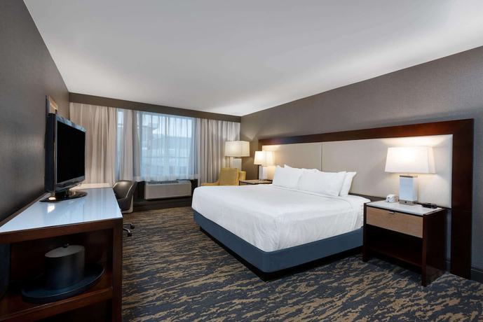 Imagen de la habitación del Hotel Wyndham Lancaster Resort and Convention Center. Foto 14