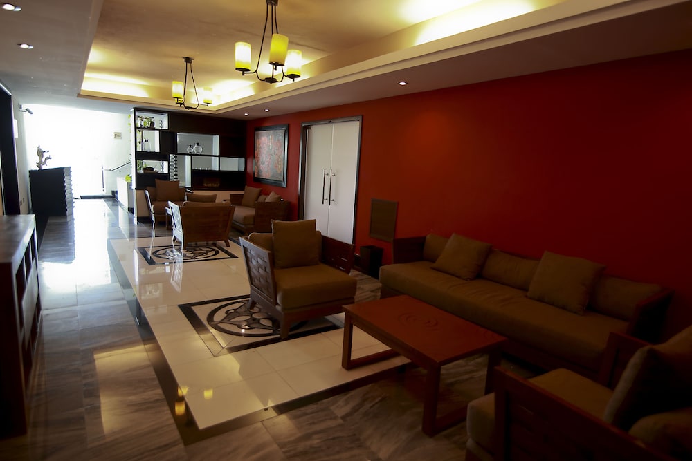 Imagen del bar/restaurante del Hotel Wyndham Merida. Foto 3