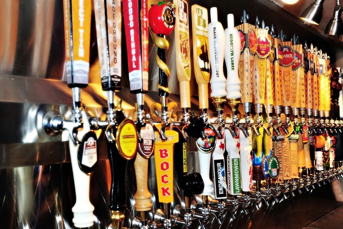 Imagen del bar/restaurante del Hotel Wyndham New Orleans - French Quarter. Foto 2