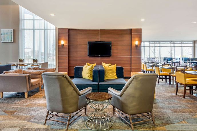 Imagen de los interiores del Hotel Wyndham Noblesville. Foto 14