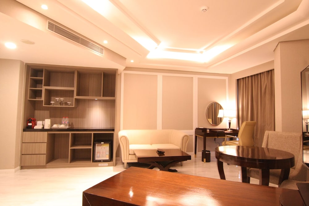 Imagen de la habitación del Hotel Wyndham Panbil Batam. Foto 15