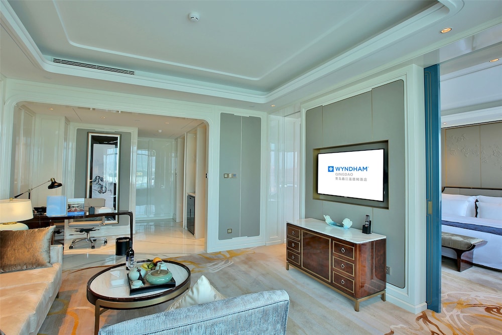 Imagen de la habitación del Hotel Wyndham Qingdao. Foto 12
