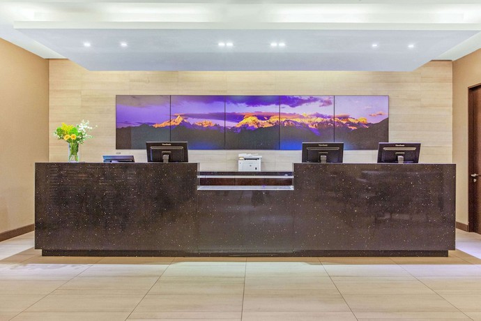 Imagen de los interiores del Hotel Wyndham Santiago Aeropuerto. Foto 17