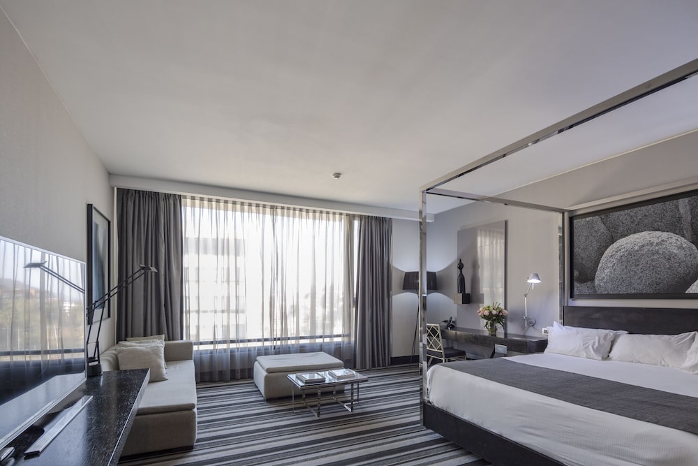 Imagen de la habitación del Hotel Wyndham Santiago Pettra. Foto 4