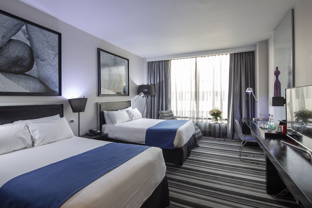 Imagen de la habitación del Hotel Wyndham Santiago Pettra. Foto 6