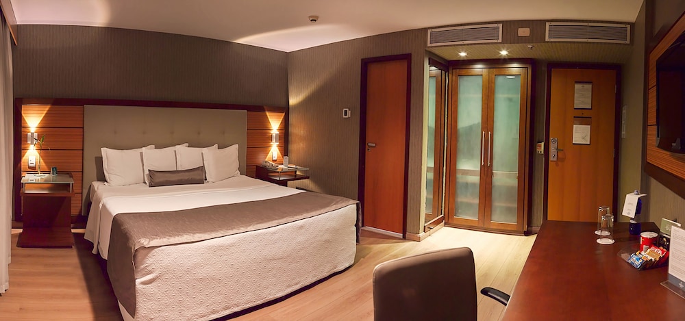 Imagen de la habitación del Hotel Wyndham Sao Paulo Ibirapuera Convention Plaza. Foto 16