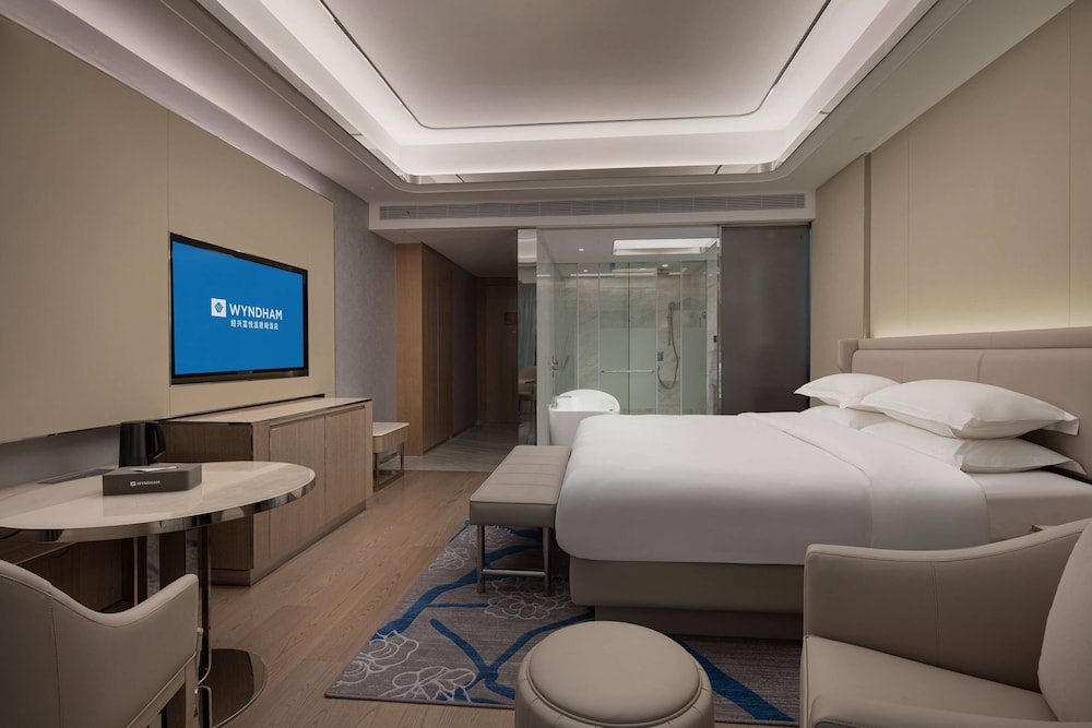 Imagen de la habitación del Hotel Wyndham Shaoxing Keqiao. Foto 2