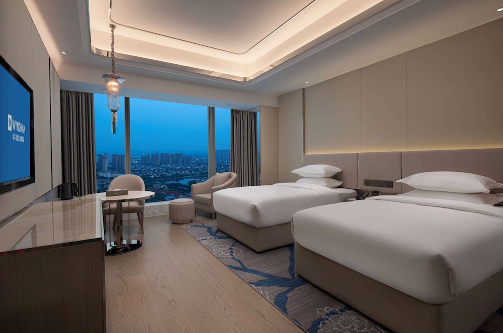 Imagen de la habitación del Hotel Wyndham Shaoxing Keqiao. Foto 13