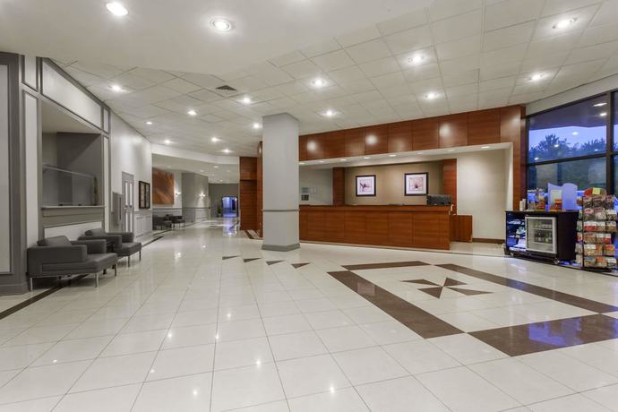 Imagen de los interiores del Hotel Wyndham Southbury. Foto 11