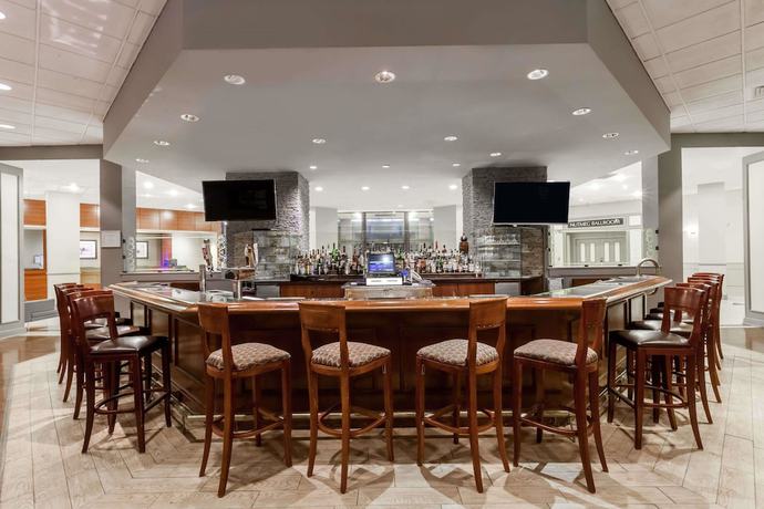 Imagen del bar/restaurante del Hotel Wyndham Southbury. Foto 4