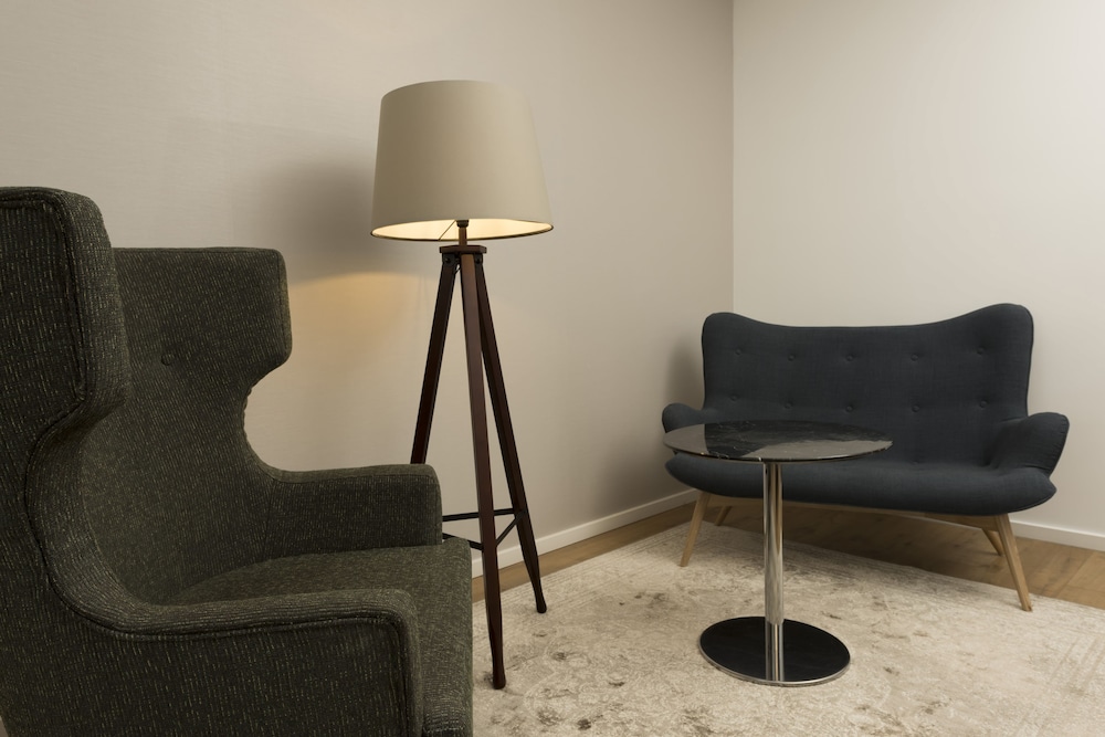 Imagen de la habitación del Hotel Wyndham Stuttgart Airport Messe. Foto 8