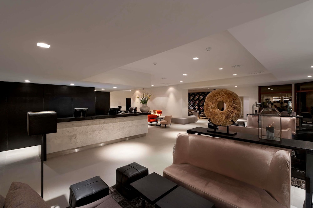 Imagen de los interiores del Hotel Wyndham Stuttgart Airport Messe. Foto 18