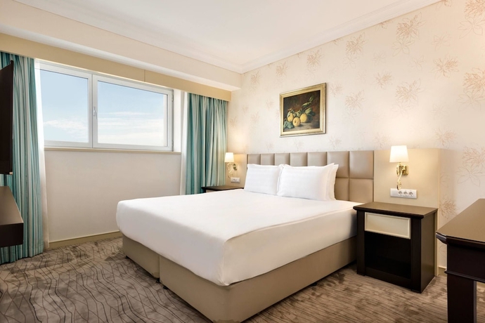 Imagen de la habitación del Hotel Wyndham Tashkent. Foto 3