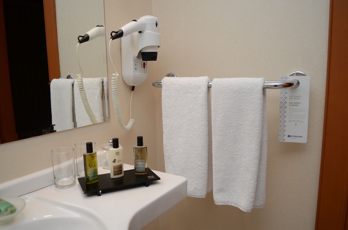 Imagen de la habitación del Hotel Wyndham Tashkent. Foto 8