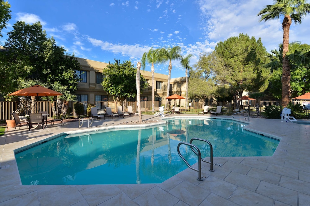 Imagen de la piscina del Hotel Wyndham Tucson Conference Center/airport North. Foto 20
