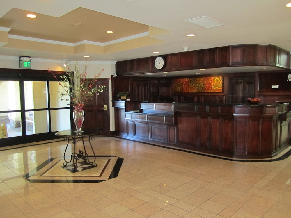 Imagen de los interiores del Hotel Wyndham Tucson Conference Center/airport North. Foto 14