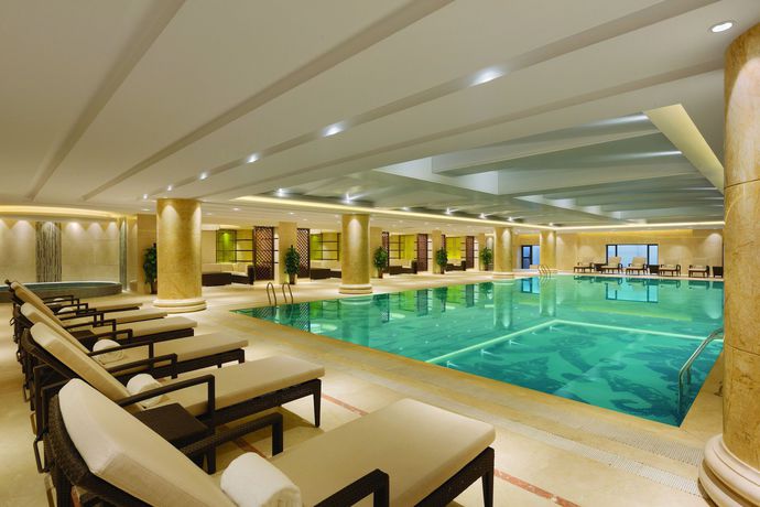 Imagen de la piscina del Hotel Wyndham Urumqi North. Foto 13