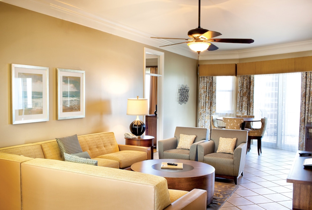 Imagen de los interiores del Hotel Wyndham Vacation Resorts At Majestic Sun. Foto 15