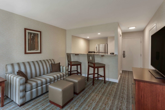 Imagen de la habitación del Hotel Wyndham Visalia. Foto 7