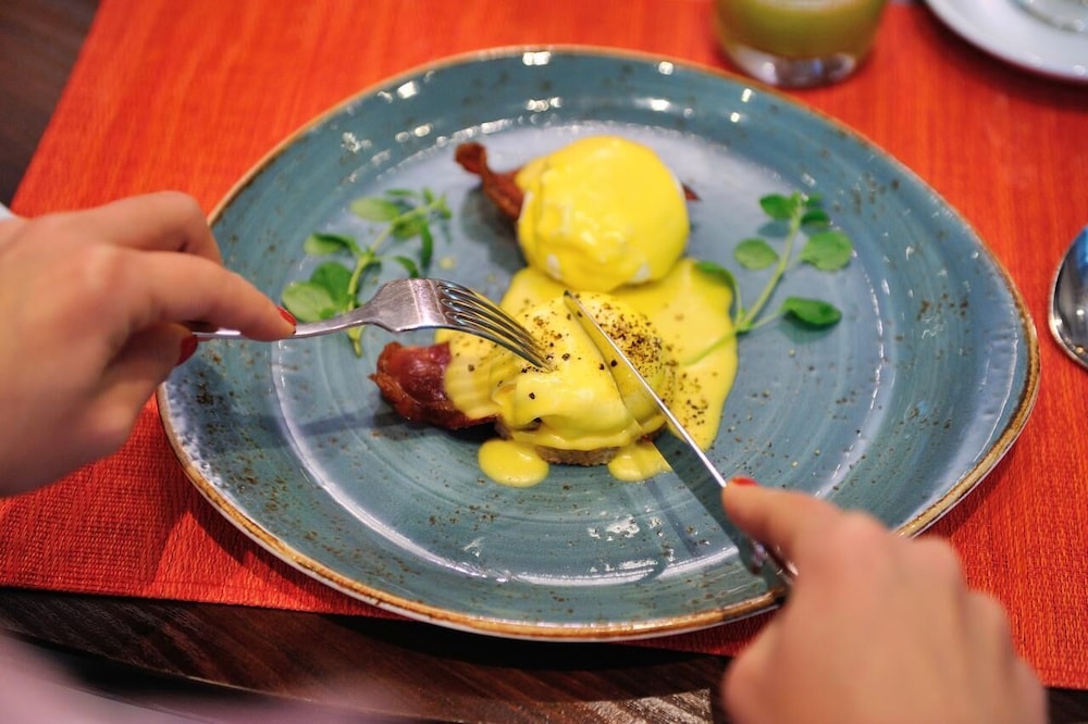 Imagen del bar/restaurante del Hotel Wyndham Wroclaw Old Town. Foto 4